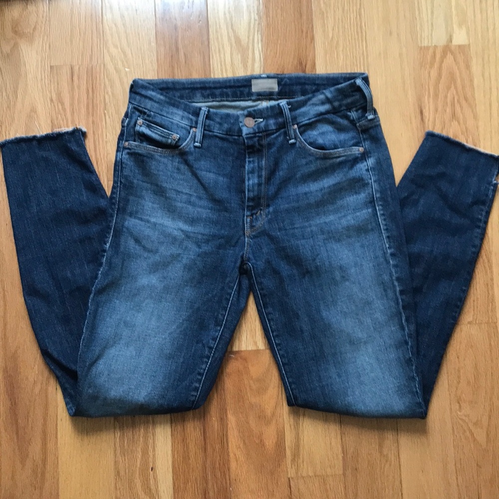 MOTHER The Looker Frayed Step Hem Ankle Jeans